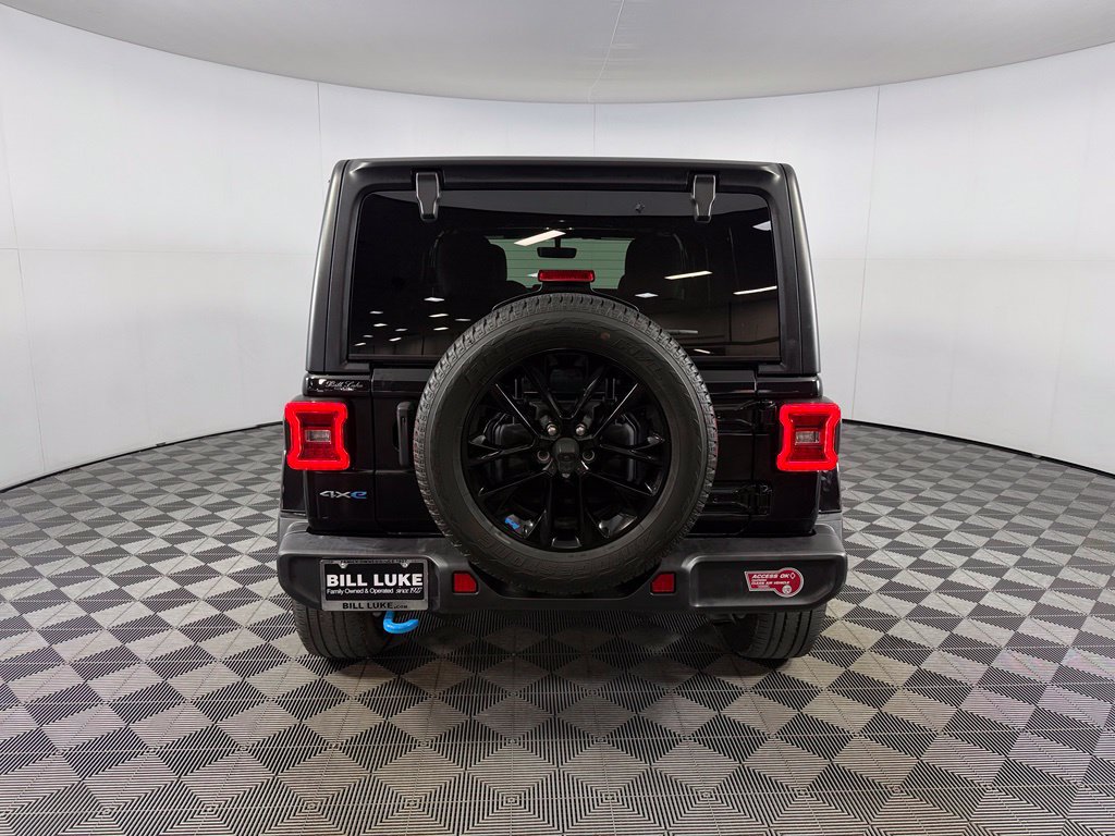 Used 2023 Jeep Wrangler Unlimited Sahara AWD/4WD image 8
