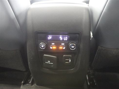 Used 2021 Buick Enclave Premium w/ Sun and Sites Package AWD/4WD image 26