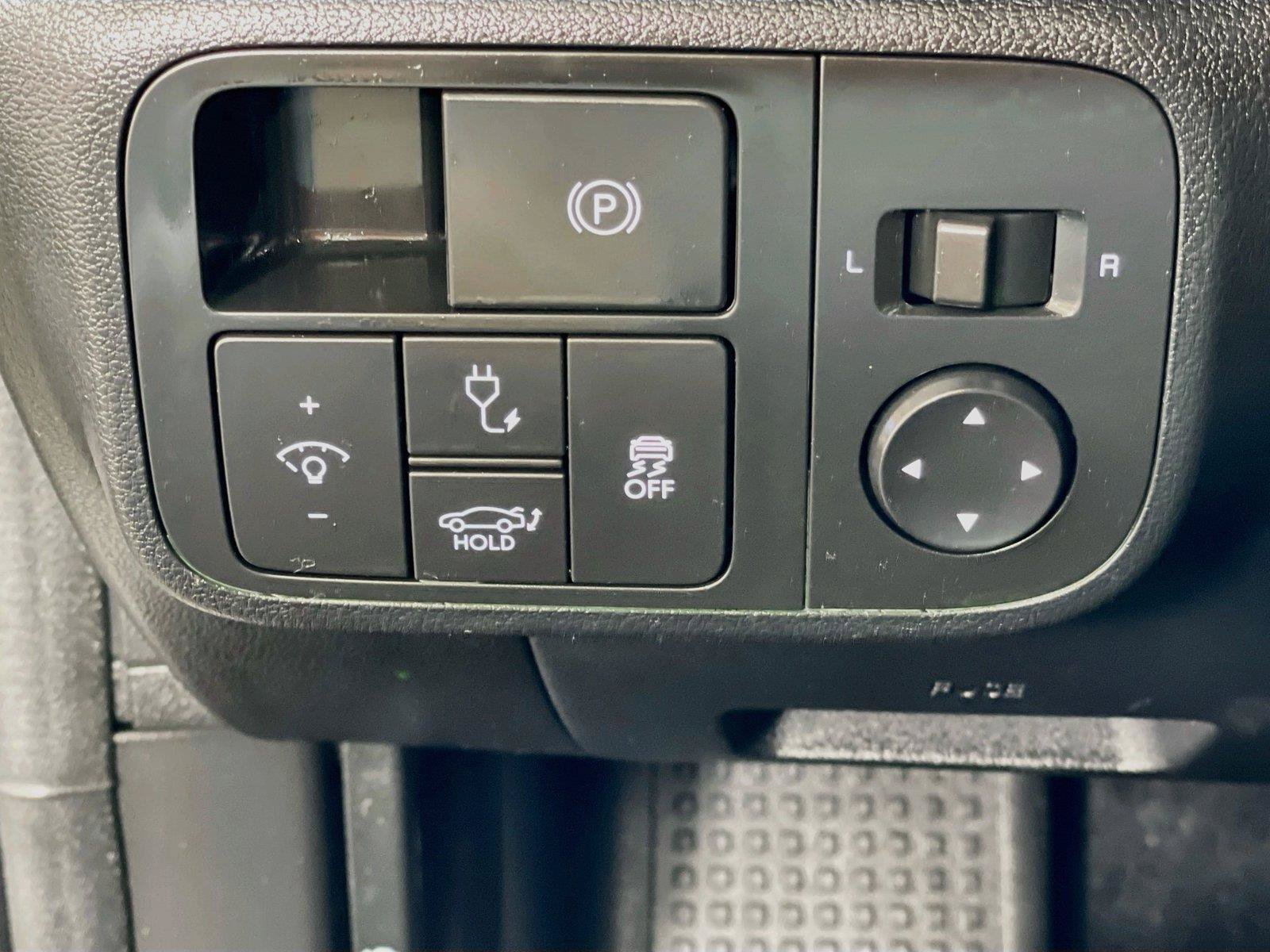 Certified 2023 Hyundai Ioniq 6 SEL AWD/4WD image 13