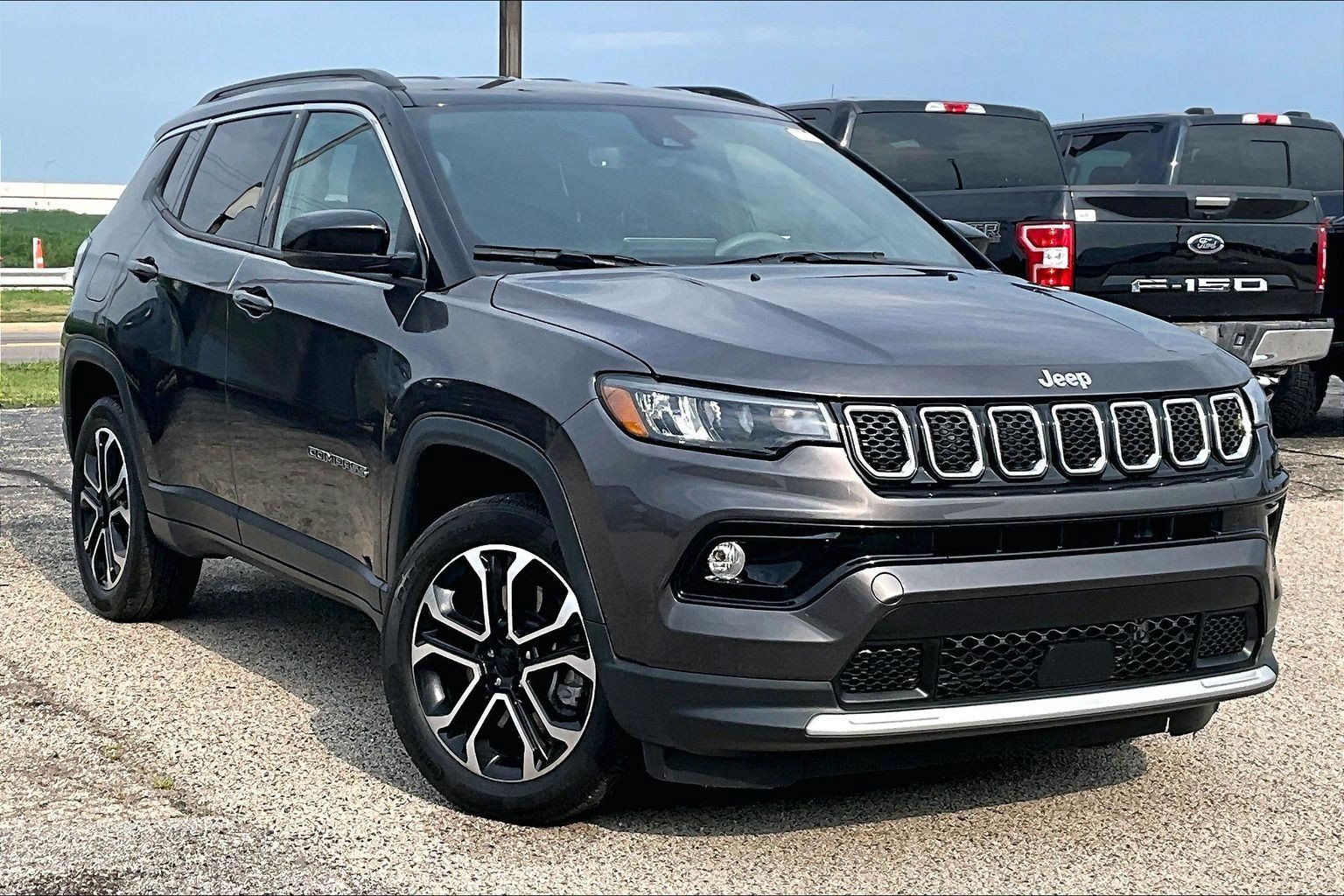 Used 2023 Jeep Compass Limited AWD/4WD image 36