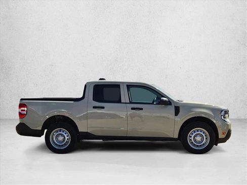 Certified 2025 Ford Maverick XL w/ Equipment Group 102A image 4