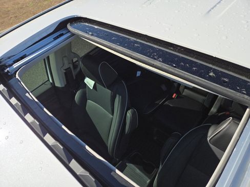 New 2026 Honda Odyssey Elite image 3