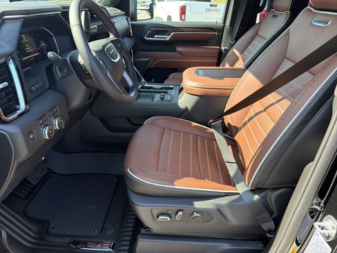 New 2026 GMC Sierra 2500 Denali Ultimate AWD/4WD image 10