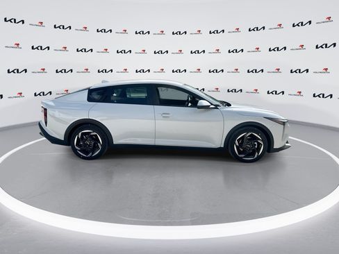 New 2026 Kia K4 GT-Line Turbo FWD image 9