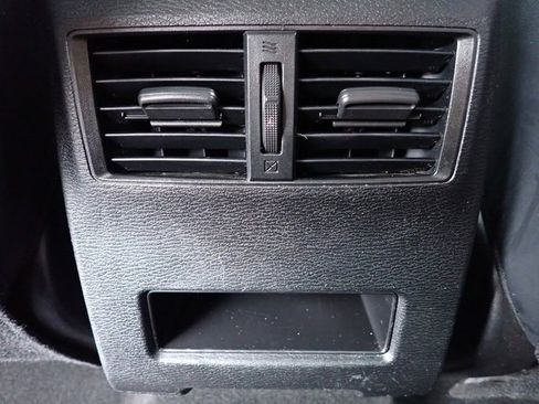 Used 2022 Mitsubishi Outlander SE image 15