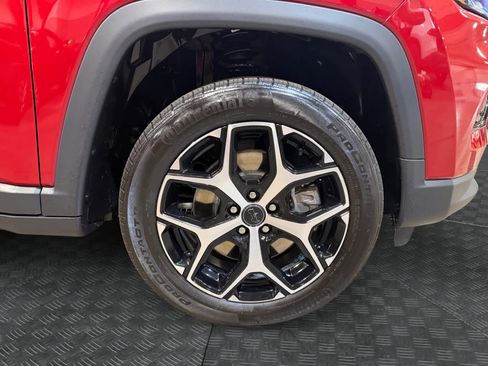 Used 2025 Jeep Compass Limited AWD/4WD image 15