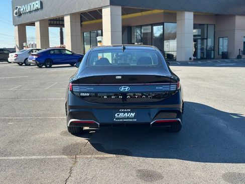 New 2026 Hyundai Sonata SEL FWD image 6
