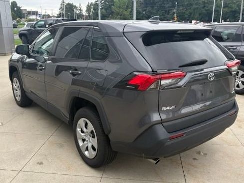 Used 2024 Toyota RAV4 LE AWD/4WD image 14