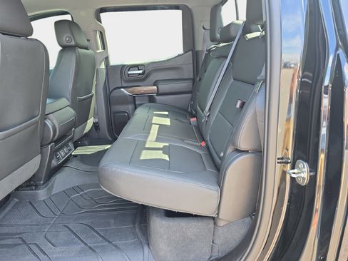 Used 2019 Chevrolet Silverado 1500 LT w/ All-Star Edition AWD/4WD image 11