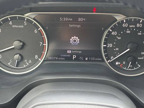 Used 2025 Nissan Rogue SV FWD image 35