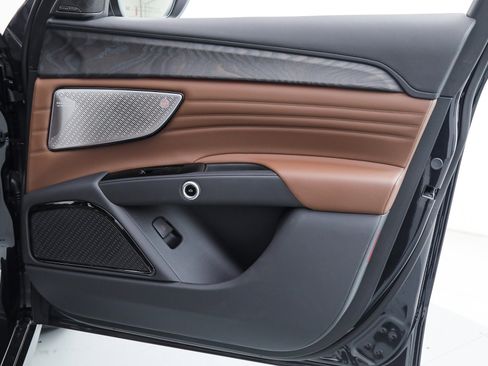 New 2025 Maserati Grecale GT image 9