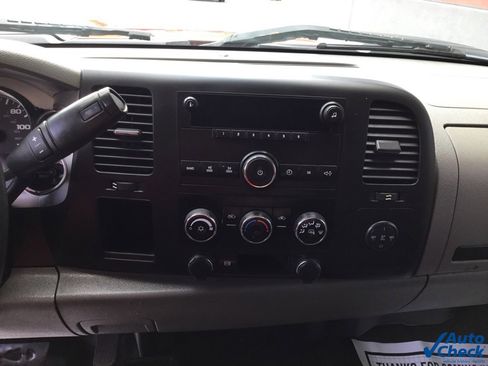 Used 2013 Chevrolet Silverado 3500 W/T w/ Snow Plow Prep Package image 50