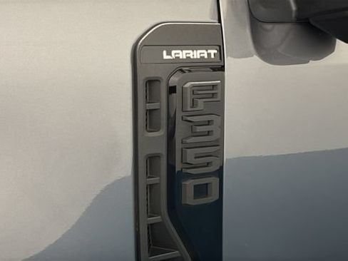 Used 2023 Ford F350 Lariat w/ Lariat Ultimate Package AWD/4WD image 45