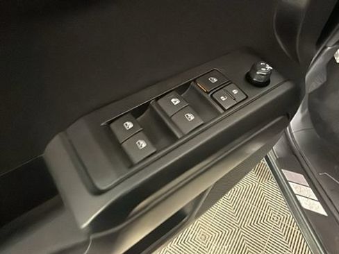 Used 2023 Toyota Tacoma SR AWD/4WD image 10