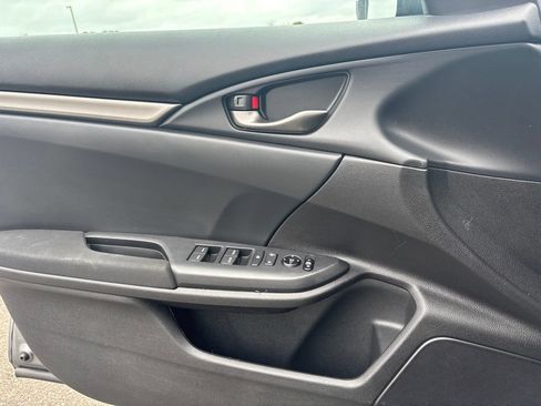 Used 2017 Honda Civic Sport image 27