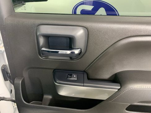 Used 2018 Chevrolet Silverado 1500 LT w/ Texas Edition image 37