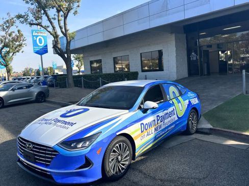 Used 2016 Toyota Camry SE image 32