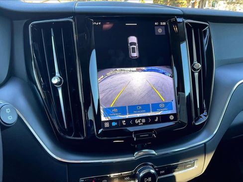 Used 2025 Volvo XC60 B5 Core w/ Protection Package Premier image 24