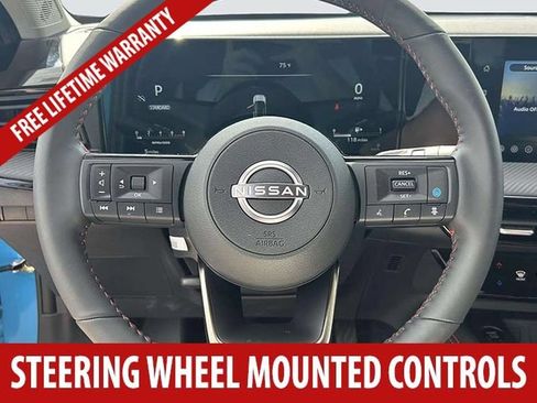 New 2026 Nissan Kicks SR w/ SR Premium Package FWD image 7