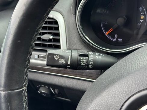 Used 2015 Jeep Grand Cherokee High Altitude AWD/4WD image 30
