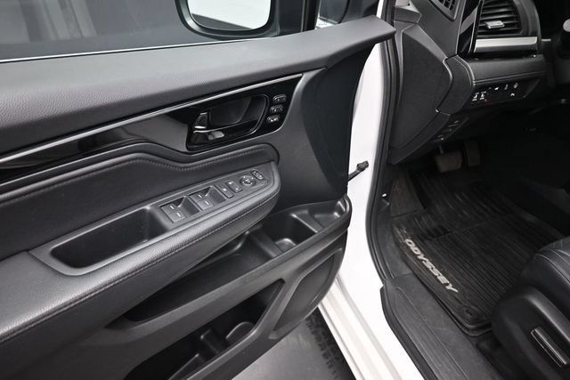 Used 2023 Honda Odyssey Touring image 16