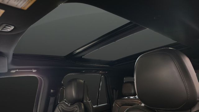 Used 2020 Lincoln Navigator L Reserve w/ Luxury Package AWD/4WD image 12