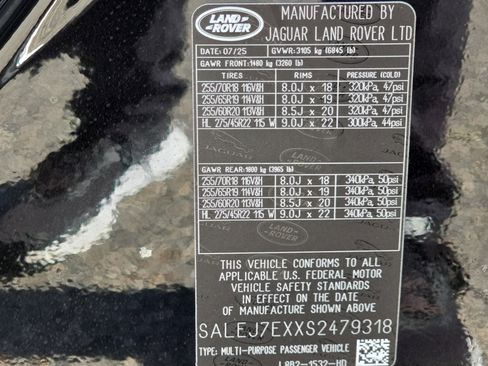 New 2025 Land Rover Defender 110 S image 34