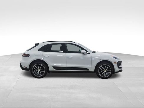 Used 2022 Porsche Macan image 6