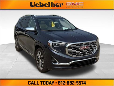 Used 2018 GMC Terrain Denali w/ Advanced Safety Package FWD image 3