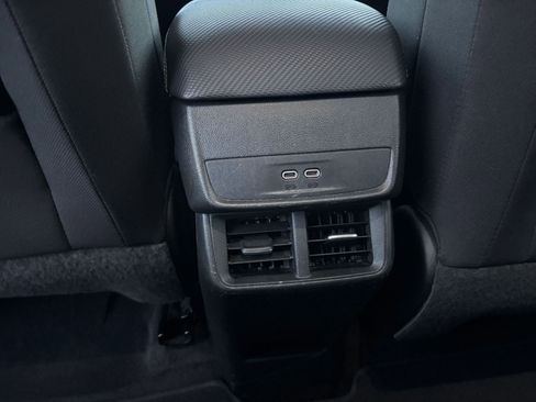 Used 2025 Chevrolet Equinox LT image 23