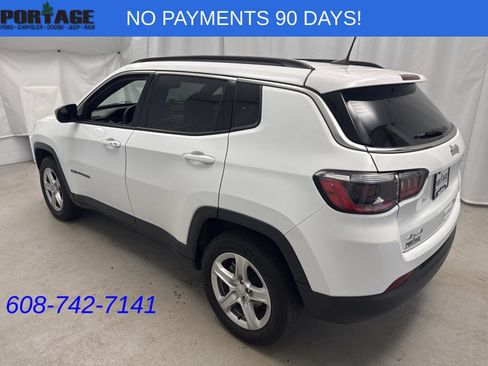 Used 2024 Jeep Compass Latitude AWD/4WD image 4