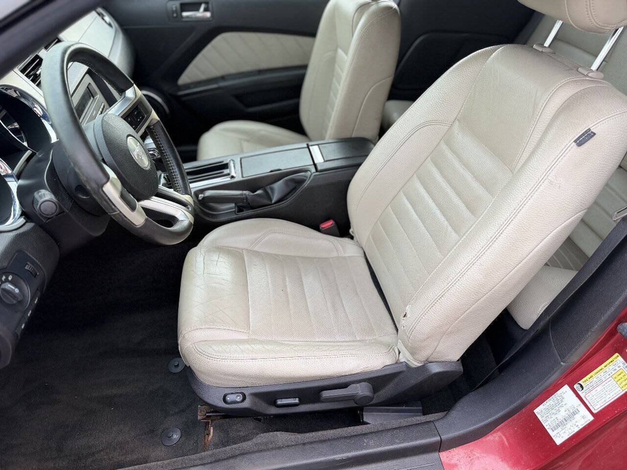 Used 2012 Ford Mustang Premium RWD image 11