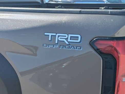 Used 2026 Toyota Tacoma TRD Off-Road AWD/4WD image 6