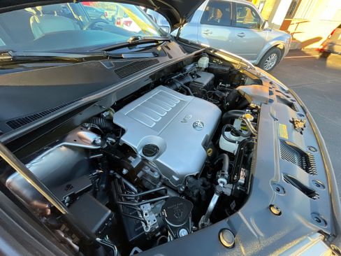 Used 2013 Toyota Highlander SE image 32