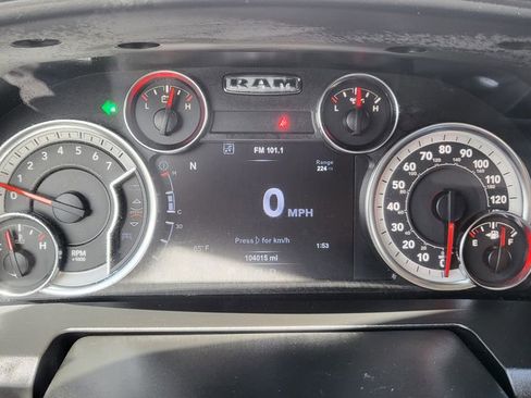 Used 2019 RAM 1500 Classic SLT w/ Luxury Group AWD/4WD image 29