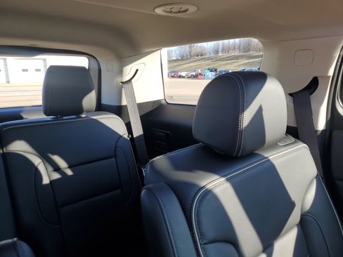 Used 2021 GMC Acadia Denali w/ Denali Technology Package image 15