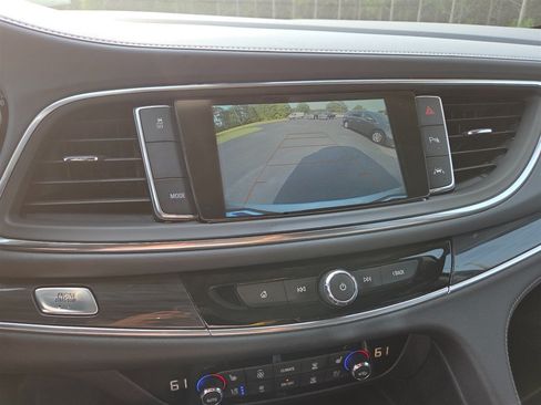 Used 2019 Buick Enclave Premium w/ LPO, Touring Package FWD image 15