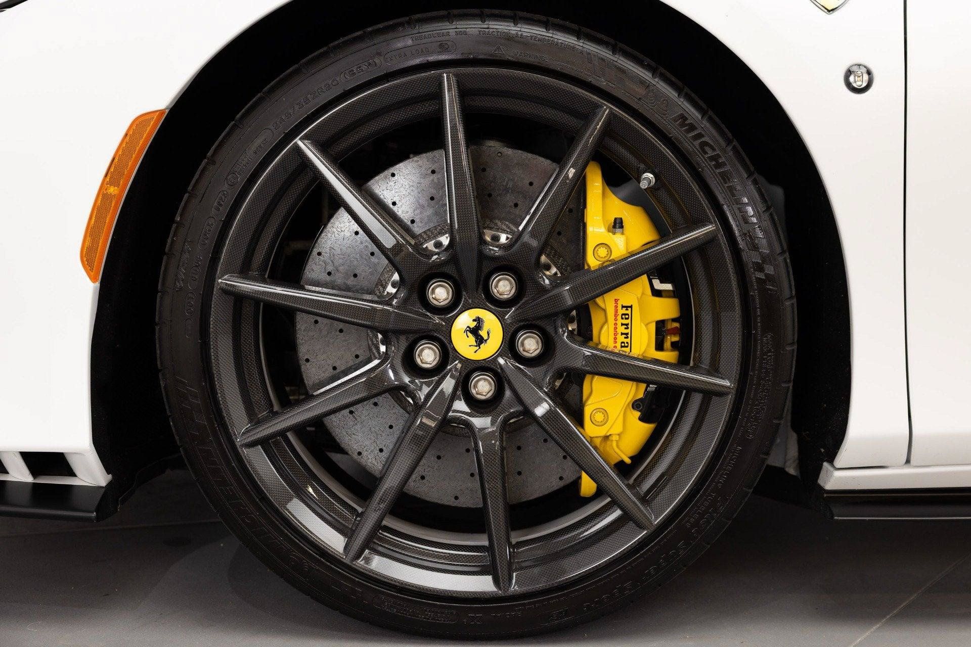 Certified 2022 Ferrari F8 Tributo RWD image 21