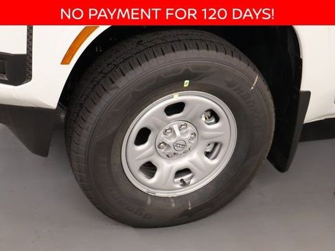 New 2025 Nissan Frontier S image 5