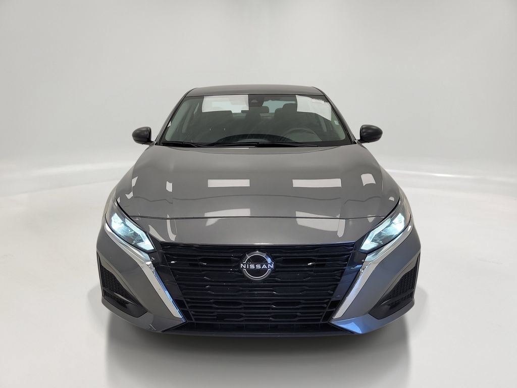 Used 2024 Nissan Altima 2.5 S FWD image 2
