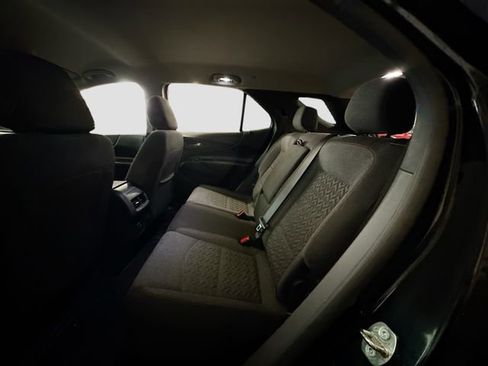 Used 2023 Chevrolet Equinox LT image 24