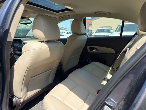Used 2013 Chevrolet Cruze LTZ FWD image 6