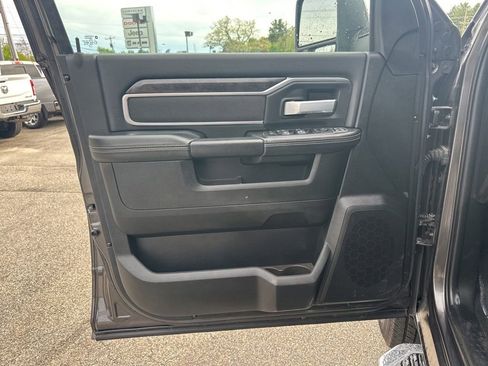 Used 2024 RAM 2500 Big Horn AWD/4WD image 13
