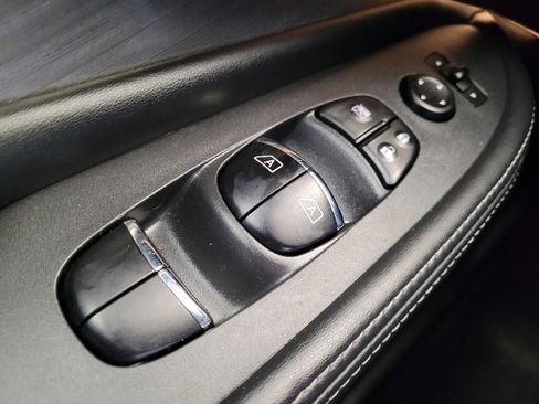 Used 2016 Nissan Murano Platinum w/ Platinum Technology Package image 27