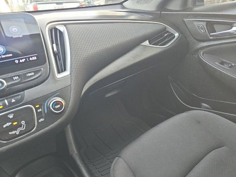 Used 2021 Chevrolet Malibu RS image 15