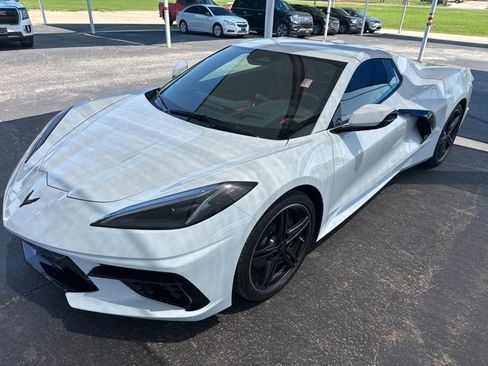 Used 2024 Chevrolet Corvette Stingray 2D Convertible w/ Stealth Interior Trim Package image 3