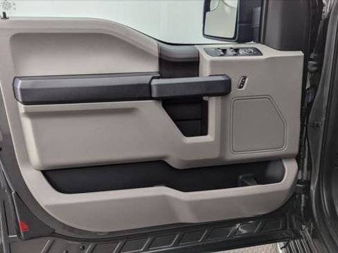 Used 2017 Ford F150 XL w/ Equipment Group 101A Mid image 13