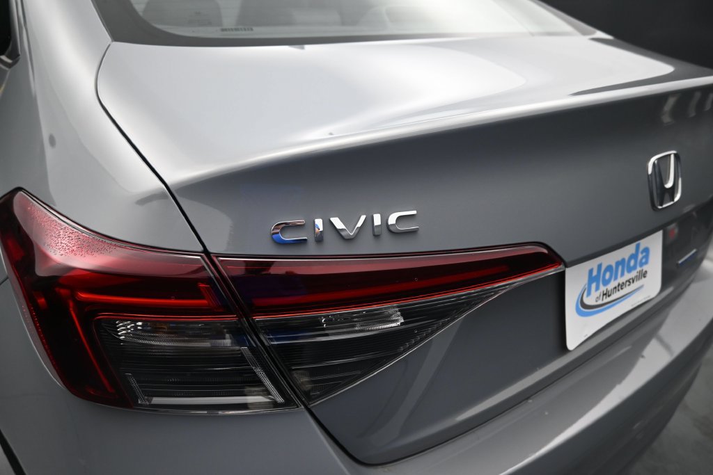 Certified 2025 Honda Civic Sport image 17
