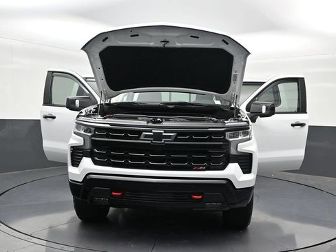 Used 2025 Chevrolet Silverado 1500 LT Trail Boss w/ LT Trail Boss Premium Package AWD/4WD image 36