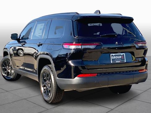 New 2025 Jeep Grand Cherokee L Altitude RWD image 12